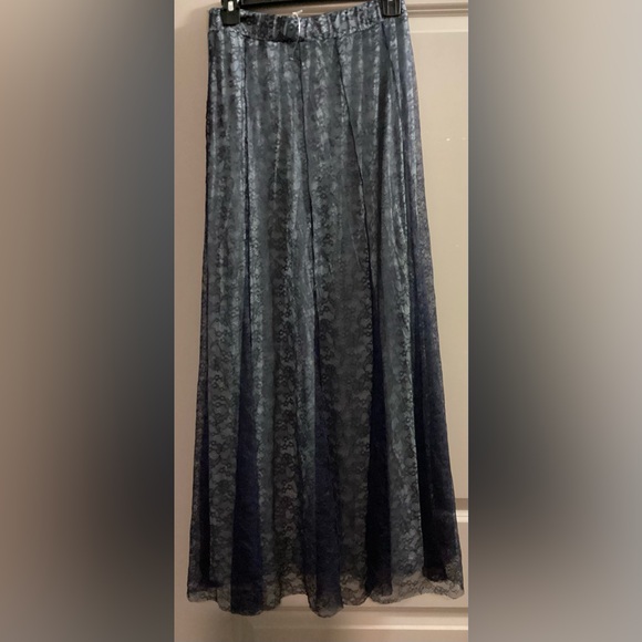 Free People Shape Of You Lace 2 piece Skirt Set in Navy Size Small - Picture 16 of 16